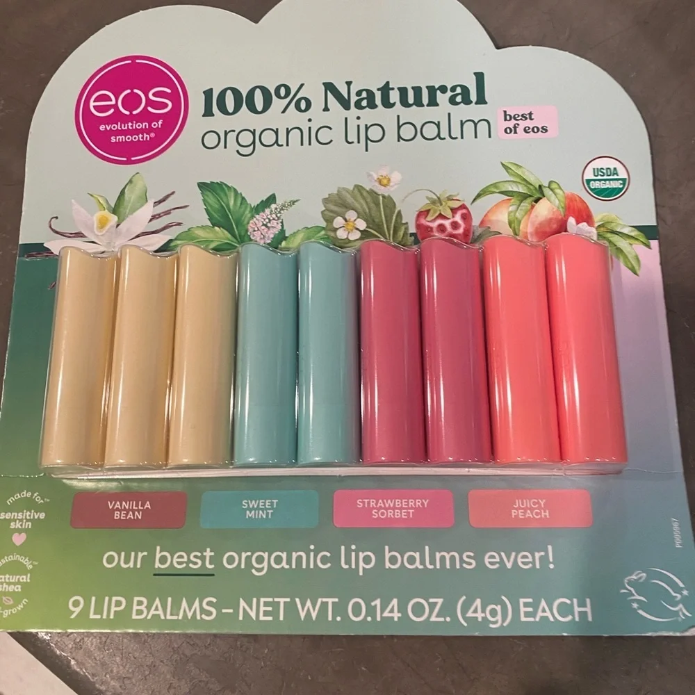 9 organic 100% natural EOS lip balms! A variety of colors and scents- see pic💋
